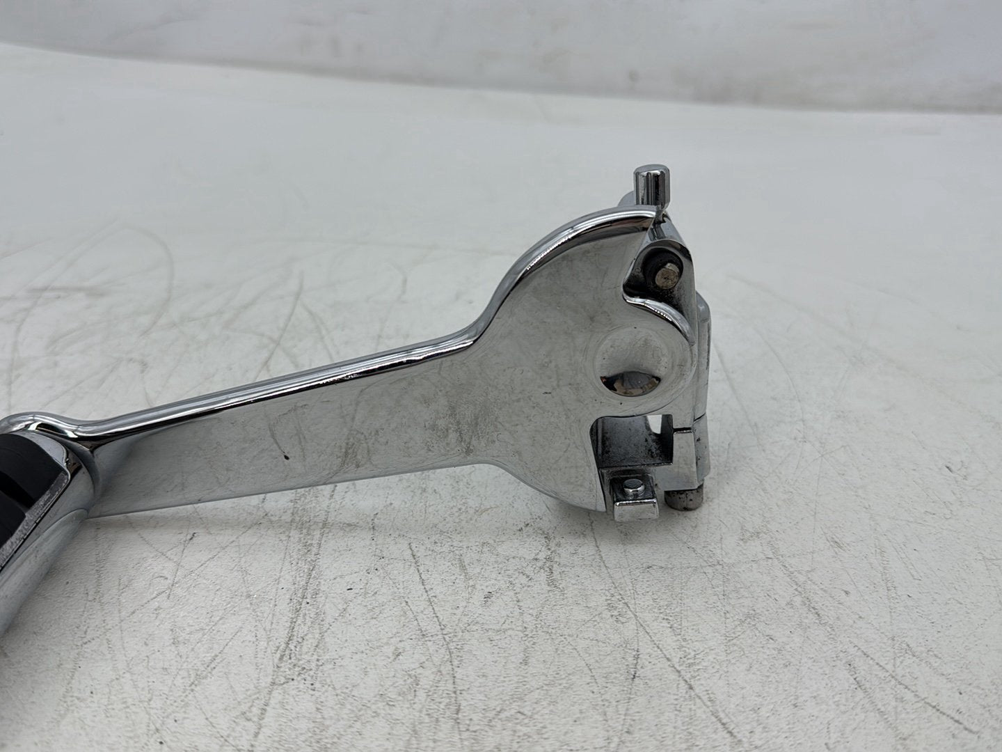 2000 Harley Touring FLHTCUI Electra Glide Ultra OEM Rear Passenger 1 Foot Peg Step Rest