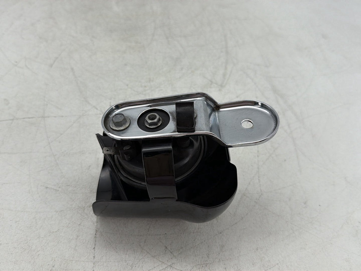 2018 Harley Road Glide Touring FLTRXS OEM Horn Signal Klaxon Chrome Cover