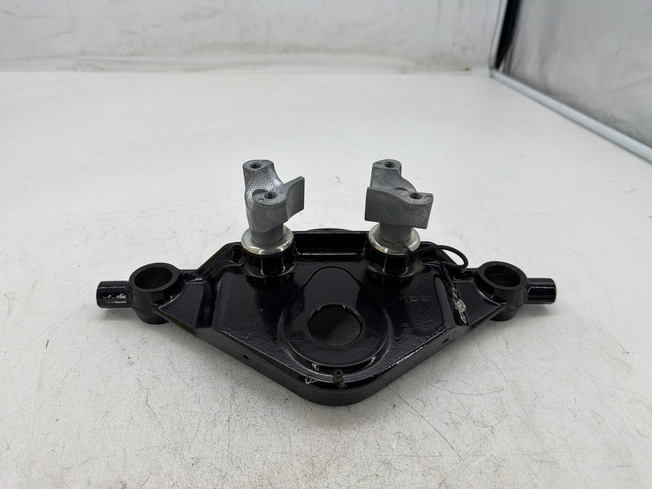 2007 Harley Electra Glide Touring CVO Eagle Front Fork Upper Triple Tree Clamps