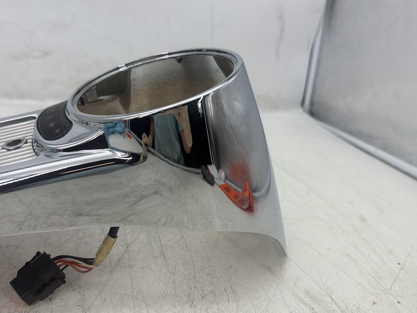 2004 Harley Road King Touring Custom FLHRSI OEM Fuel Gas Tank Dash Console NOKey