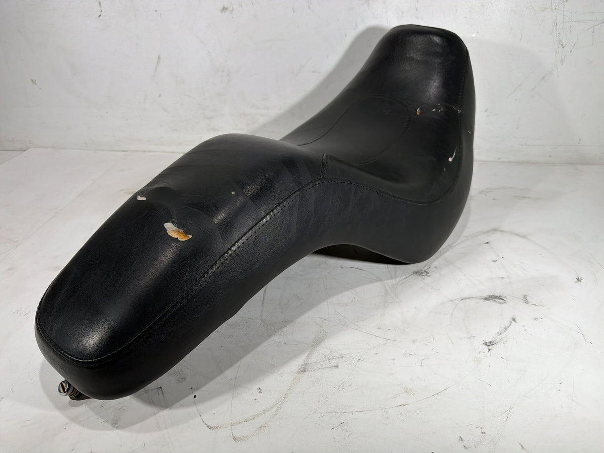 2006 Harley Softail Deuce FXSTDI OEM Passenger Rider Driver Seat Saddle * TORN *