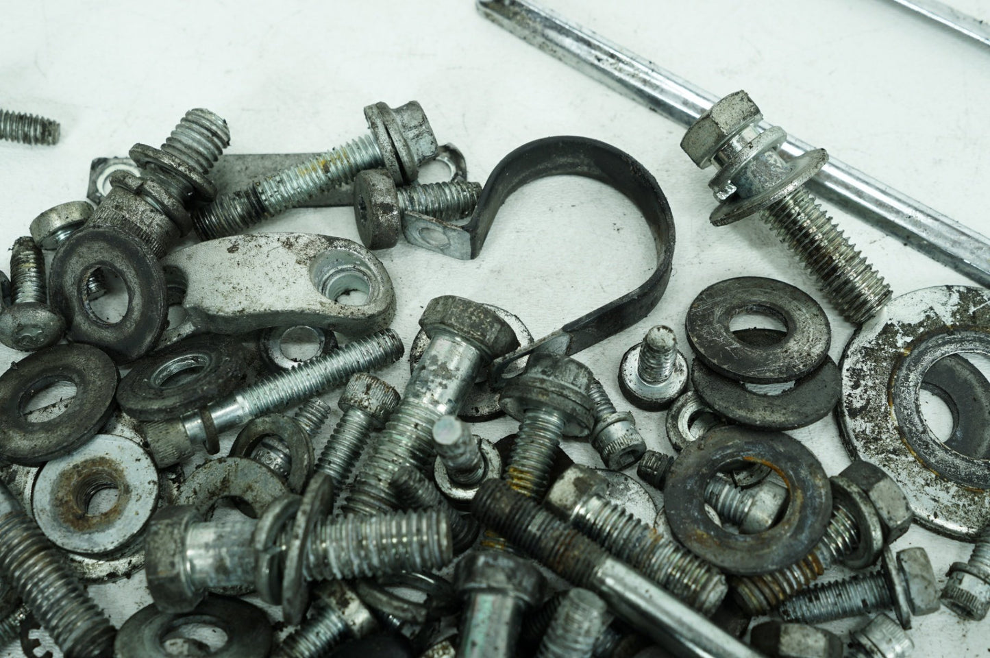1999 - 2006 Harley-Davidson Touring Electra Glide Classic Hardware Bolts Nuts & Brackets
