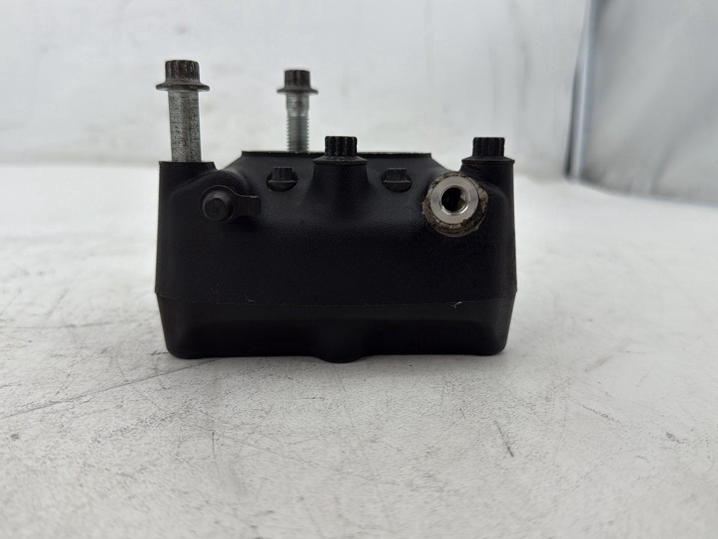 2003 Harley Electra Glide Touring Ultra FLHTCUI OEM Front Right 1 Brake Caliper