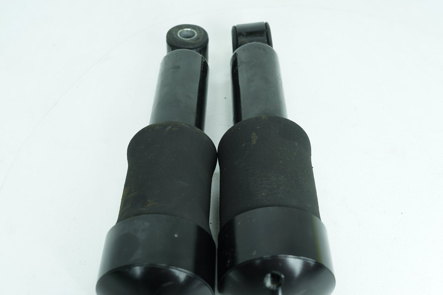 1999 - 2006 Harley-Davidson Touring Electra Glide Classic Rear Left Right Shock Absorbers Shock Absorbers