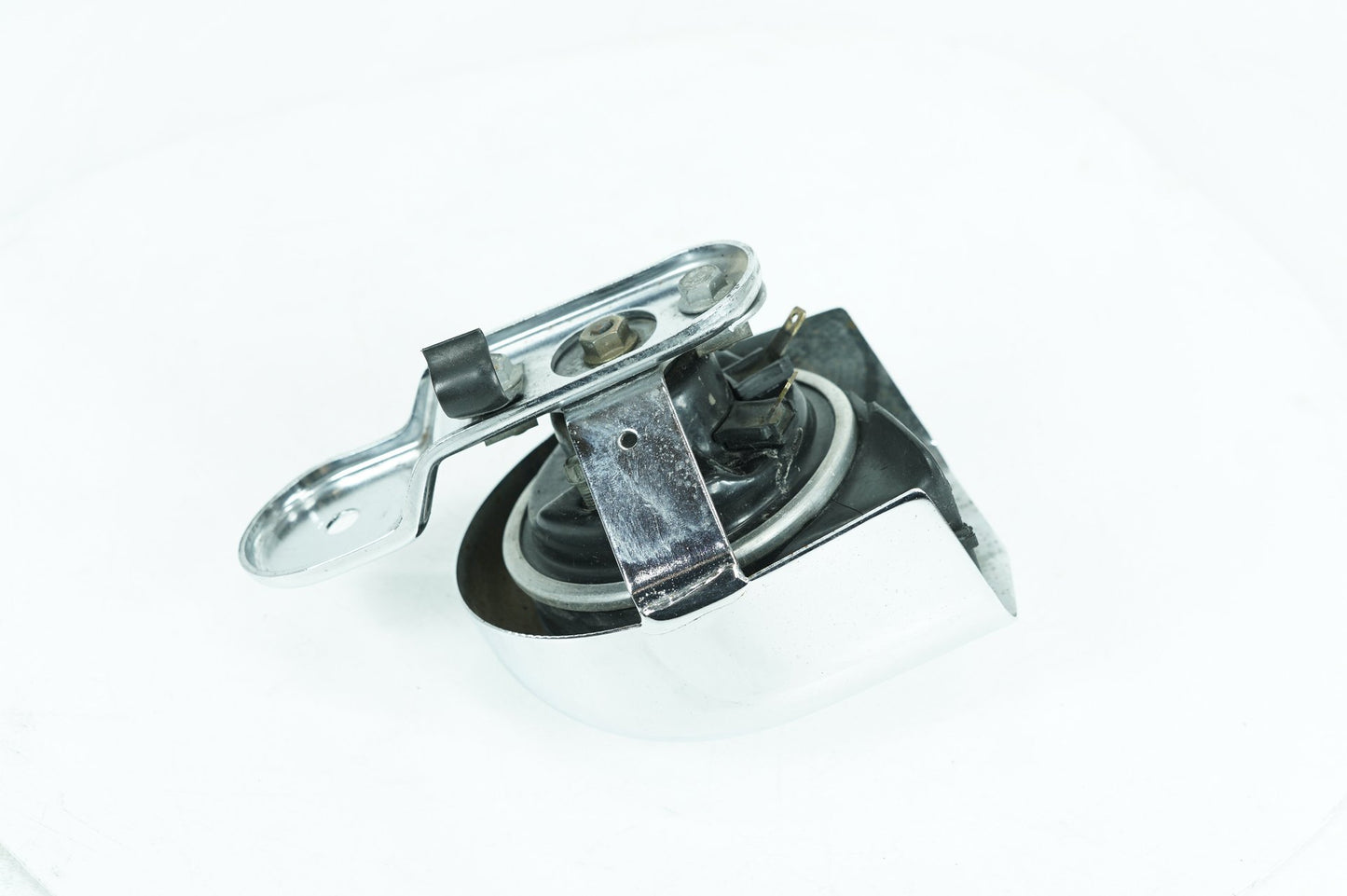1984 - 1998 Harley-Davidson Touring Road King Classic Horn Signal Klaxon Chrome Cover 69012-93A