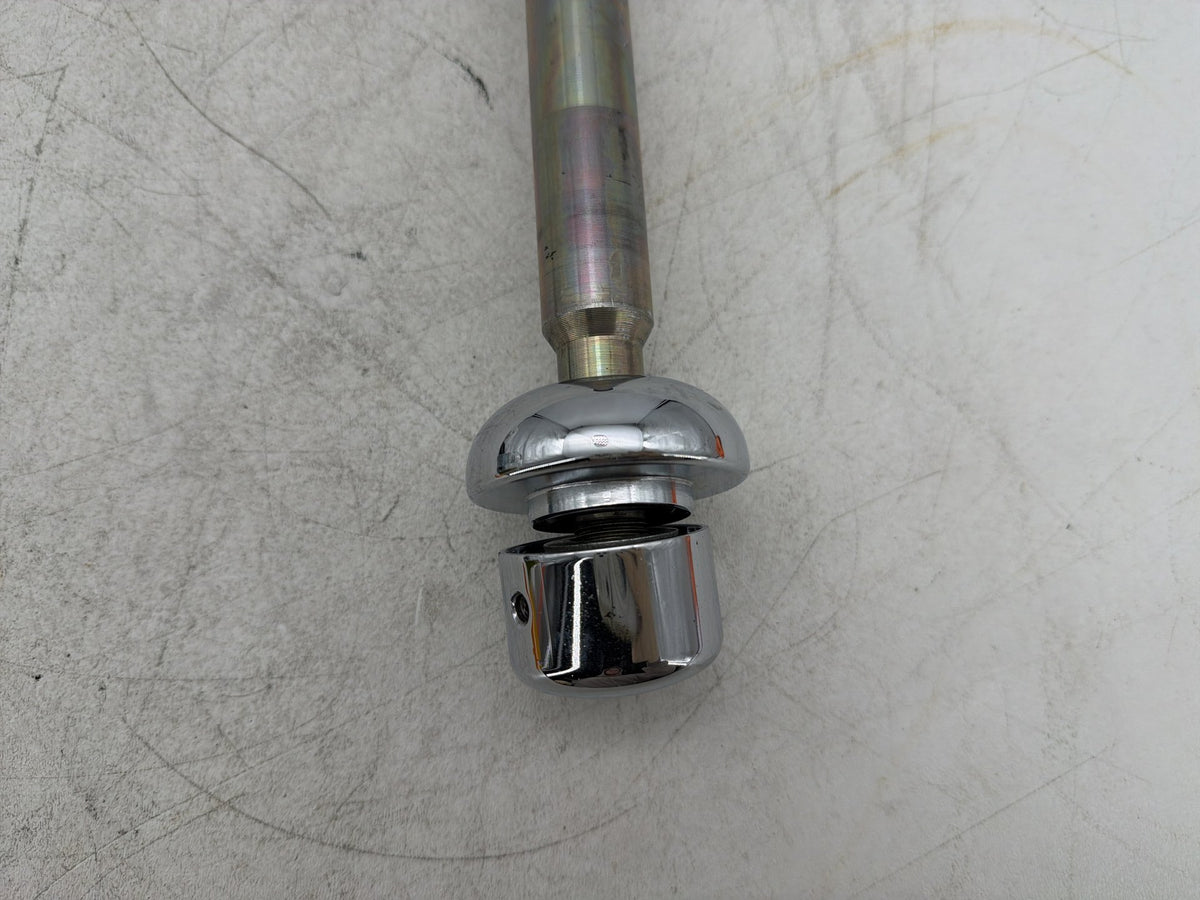 2009 Harley Electra Glide Touring CVO Screamin Eagle Front Wheel Axle Bolt Shaft