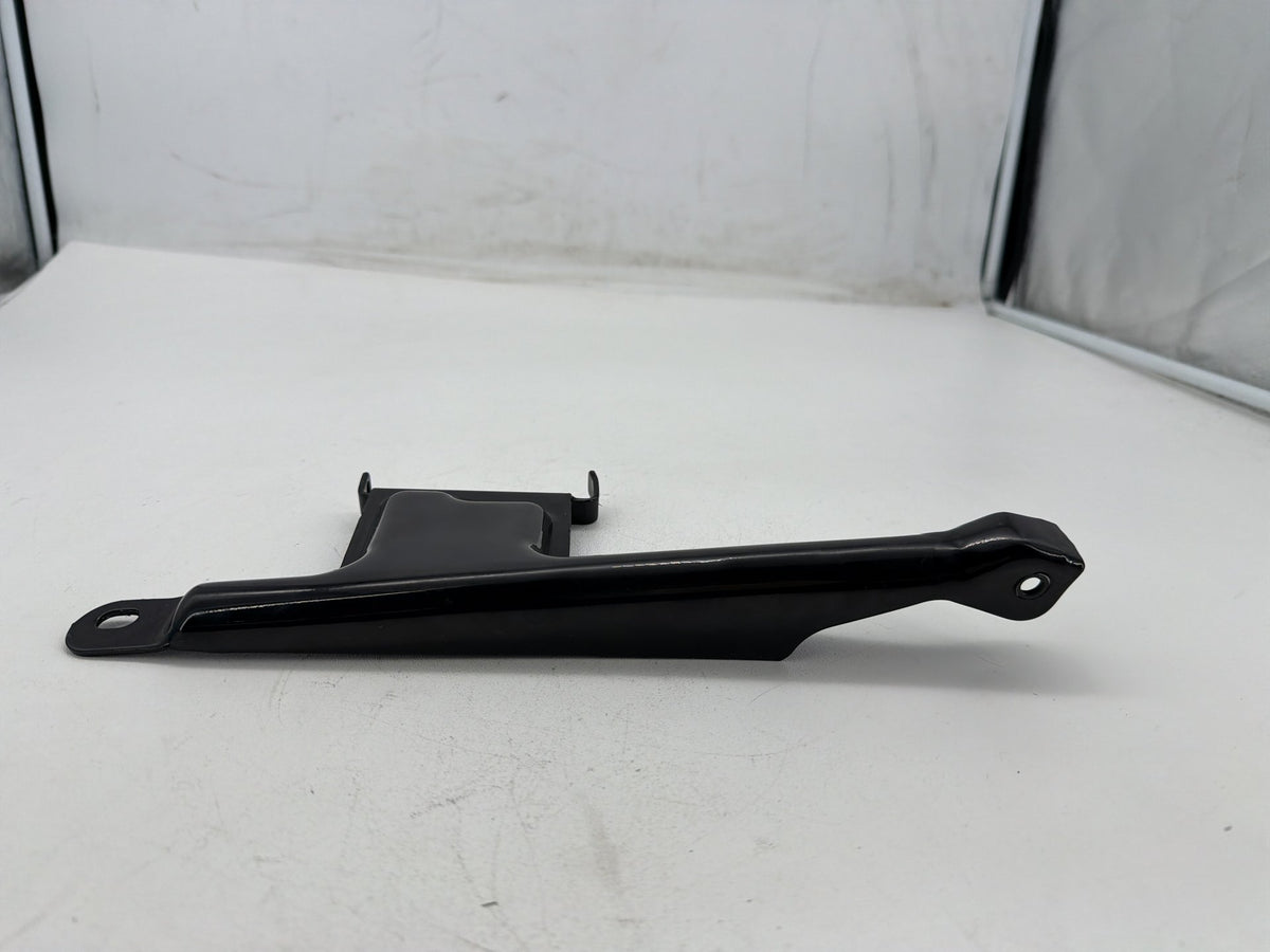 2011 Harley Softail Deluxe FLSTN OEM Seat Bracket Mount Support Mounting