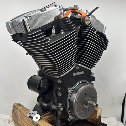2004 Harley Road King Touring Custom FLHRSI OEM EFI Twin Cam 88 Engine Motor