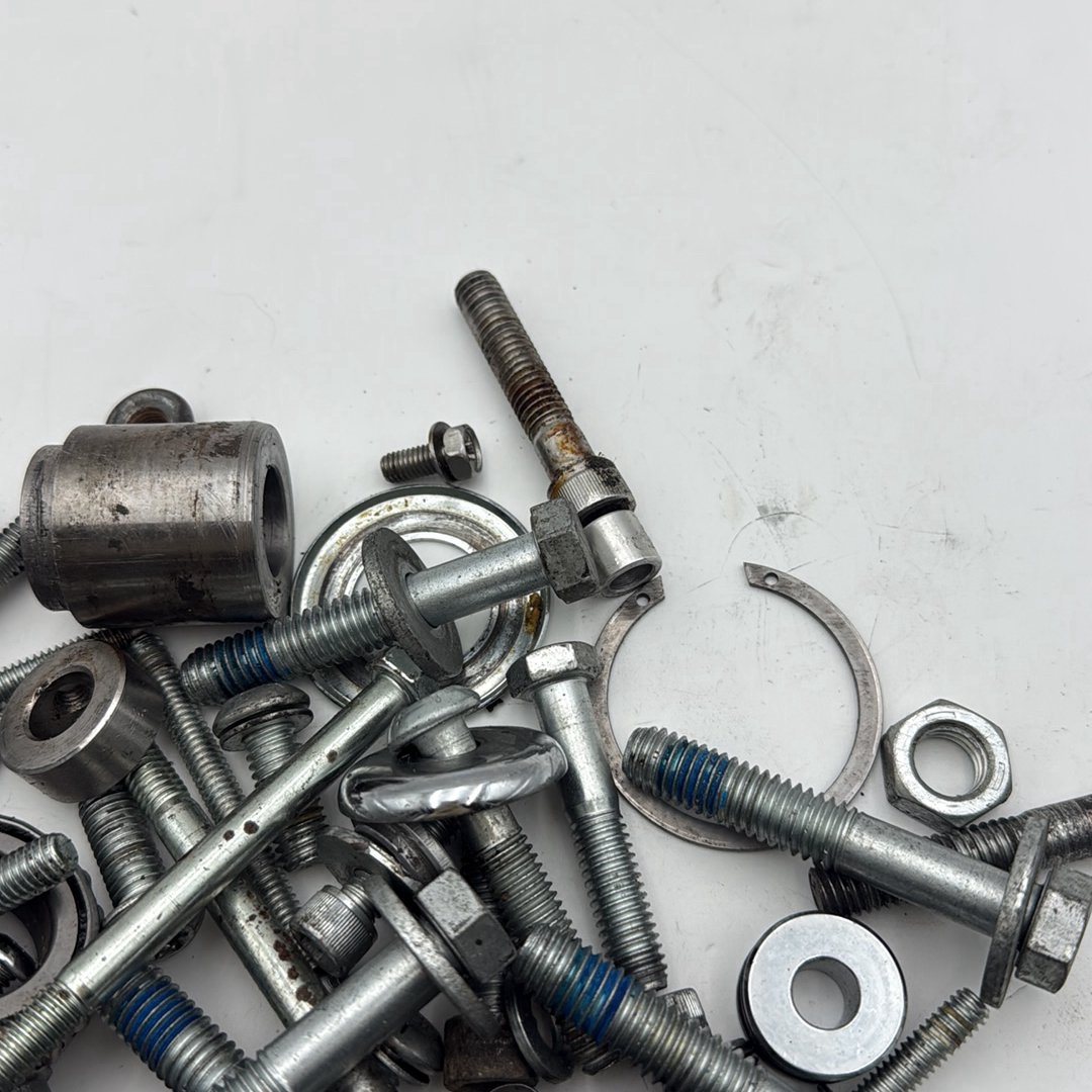 2007 - 2017 Harley-Davidson Dyna Switchback Hardware Bolts Nuts & Brackets