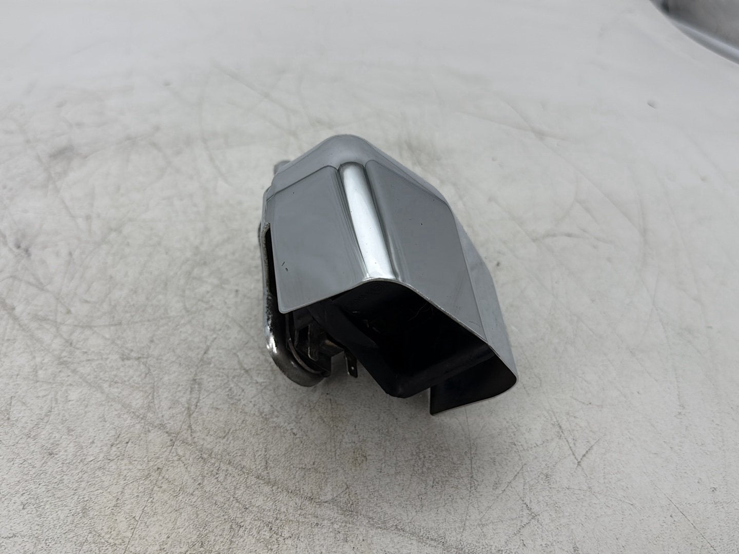 2013 Harley Heritage Softail Classic FLSTC OEM Horn Signal Klaxon Chrome Cover