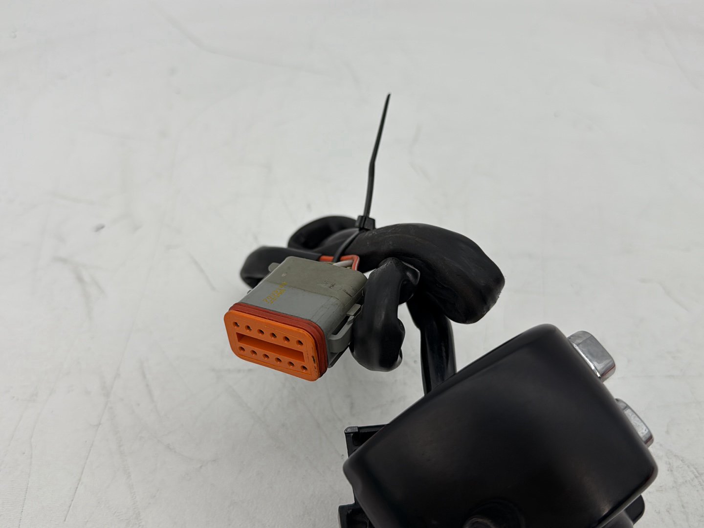 2007 - 2012 Harley-Davidson Touring Electra Glide Ultra Left Turn Signal Headlight Switches Controls 	71567-96