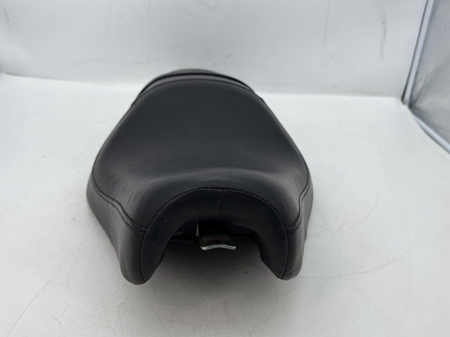 2006 Harley Sportster XL883C 883 Custom OEM Passenger Rider Driver Seat Saddle