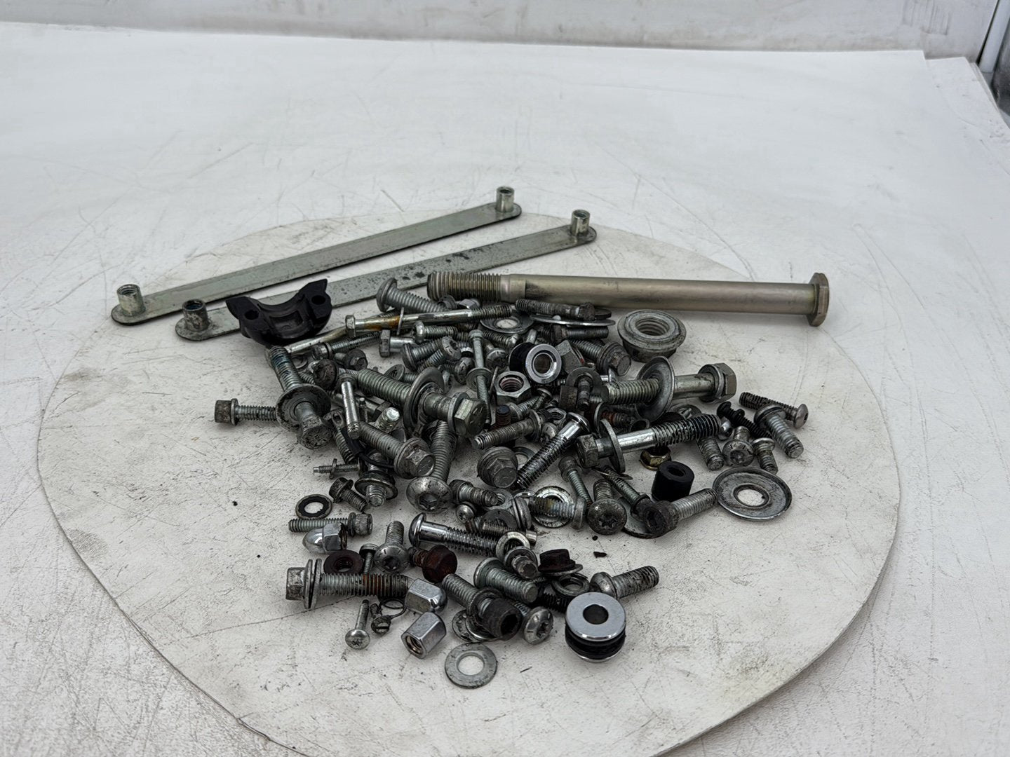 2010 Harley Dyna Fat Bob FXDF OEM Hardware Bolts Nuts & Brackets