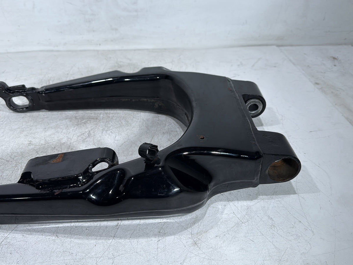 2010 Harley Electra Glide Touring Ultra OEM Rear Fork Swingarm Swing Arm