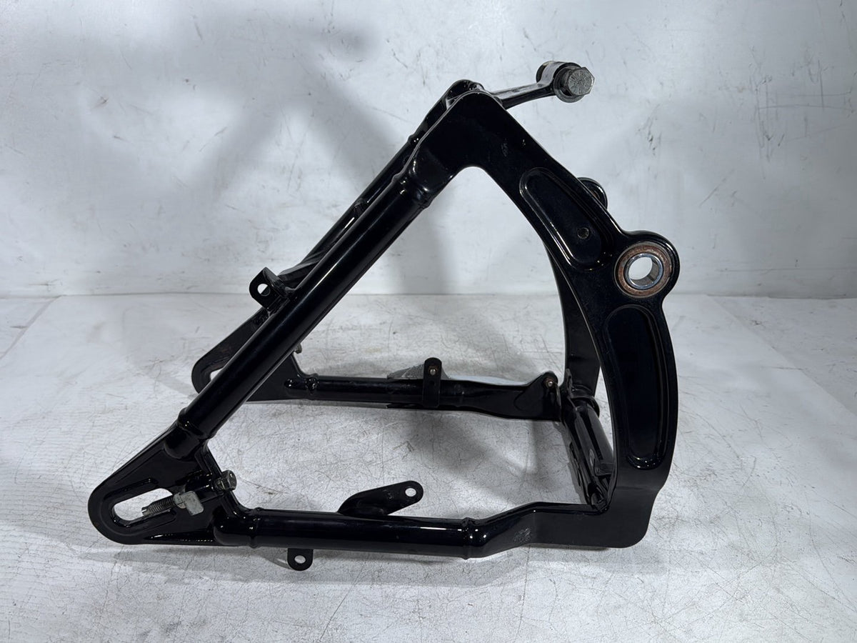 2003 Harley Softail Deuce FXSTD OEM Rear Fork Swingarm Swing Arm