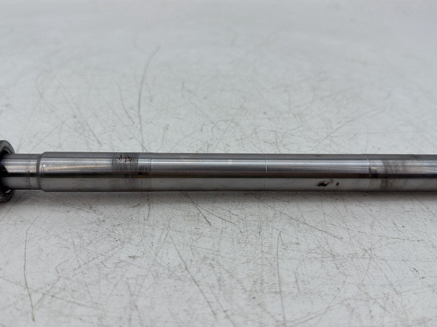 1995 Harley Touring FLHTCI Electra Glide Classic OEM Front Wheel Axle Bolt Shaft