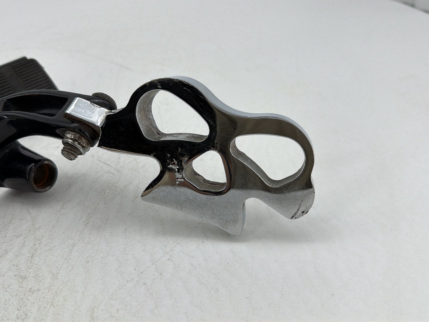 2009 Harley Dyna Street Bob FXDB OEM Left Right Foot Brake Control Pegs