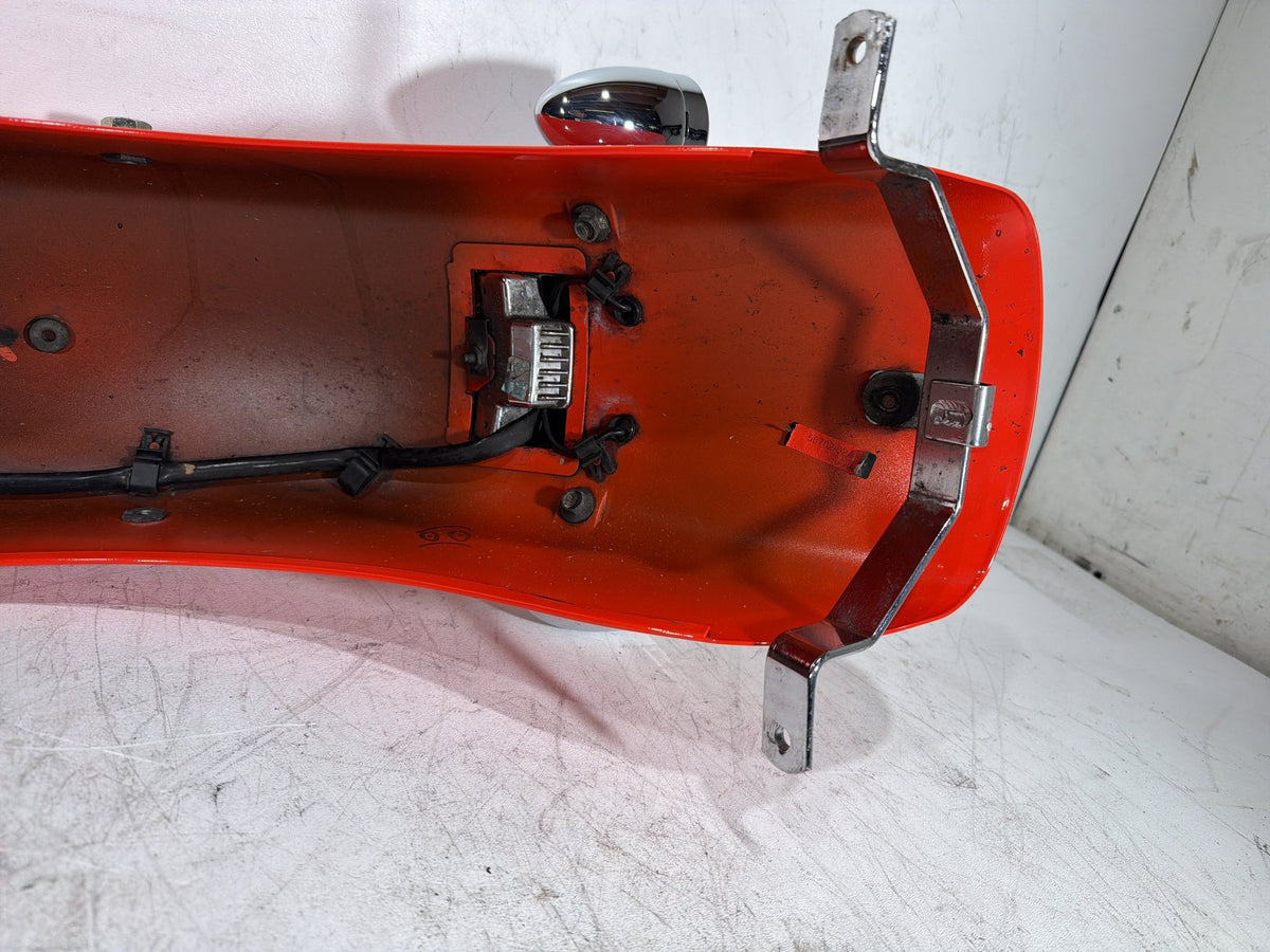 2004 Harley Electra Glide CVO Screamin OEM Rear Wheel Fender & Turn Signals Bar