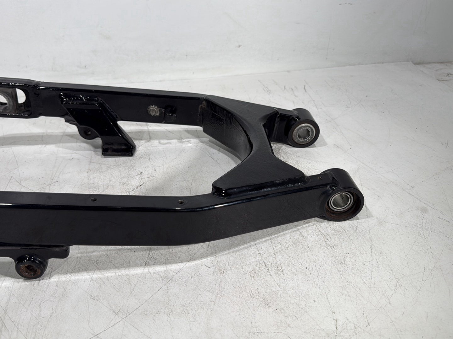 2015 Harley Dyna Low Rider FXDL OEM Rear Fork Swingarm Swing Arm