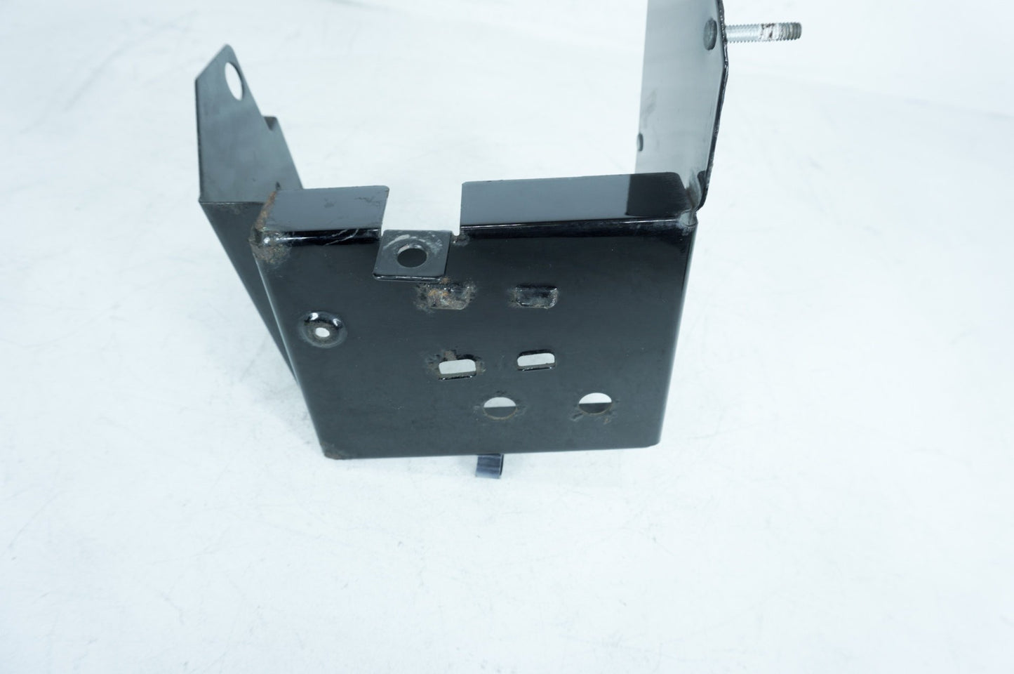 2007 - 2011 Harley-Davidson Touring CVO Electra Screamin Eagle Battery Tray Bracket Holder Carrier 66281-02A