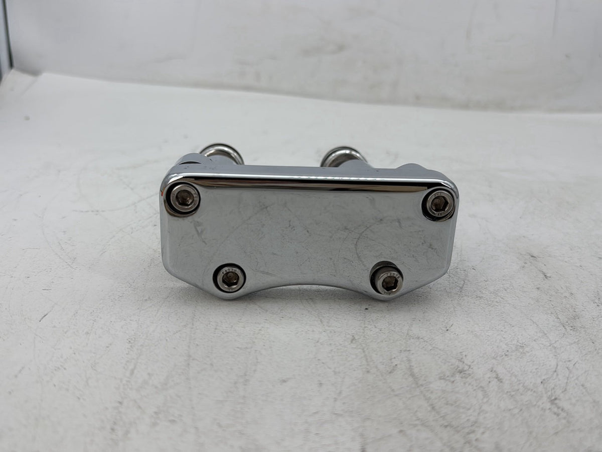 2006 Harley Dyna FXDWGI Wide Glide OEM Front Handlebar Riser Top Clamp Chrome