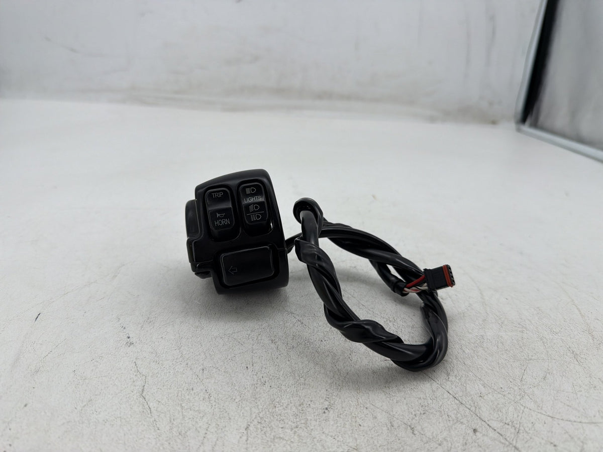 2014 Harley Softail Slim FLS OEM Left Turn Signal Headlight Switches Controls