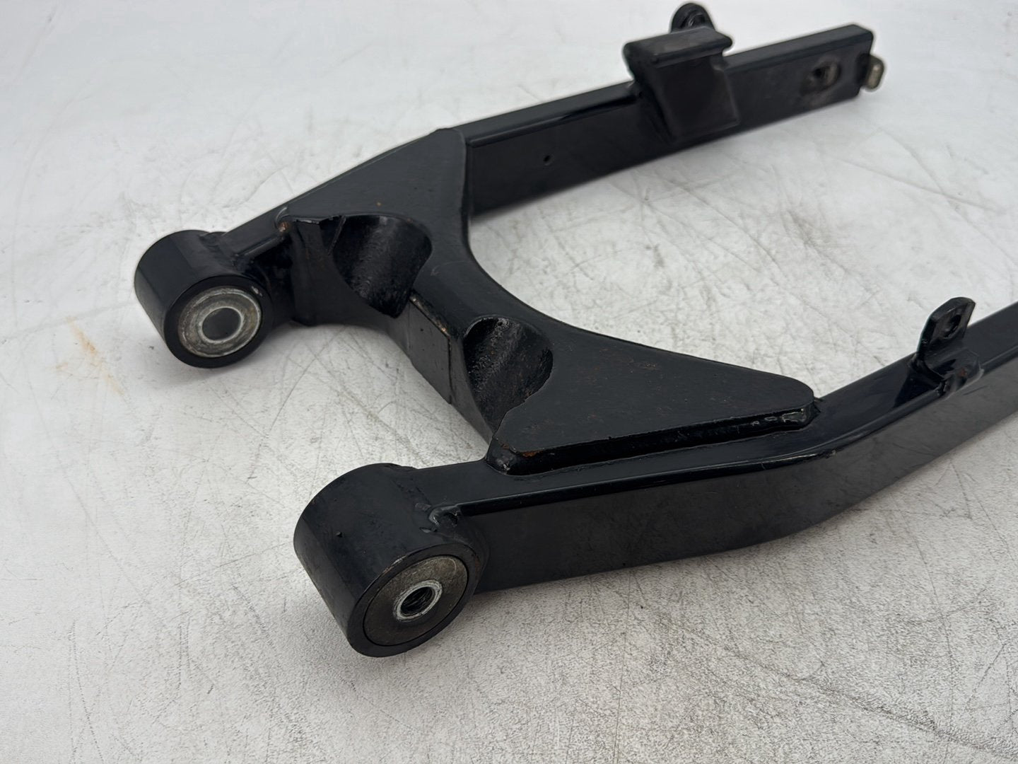 2003 Harley Dyna Wide Glide FXDWG OEM Rear Fork Swingarm Swing Arm