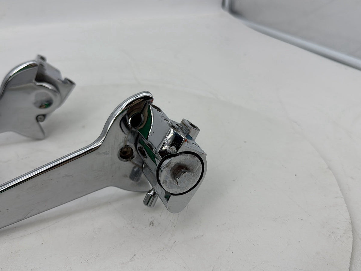 02 Harley Touring CVO Screamin Road King Passenger Left Right Foot Pegs Kuryakyn