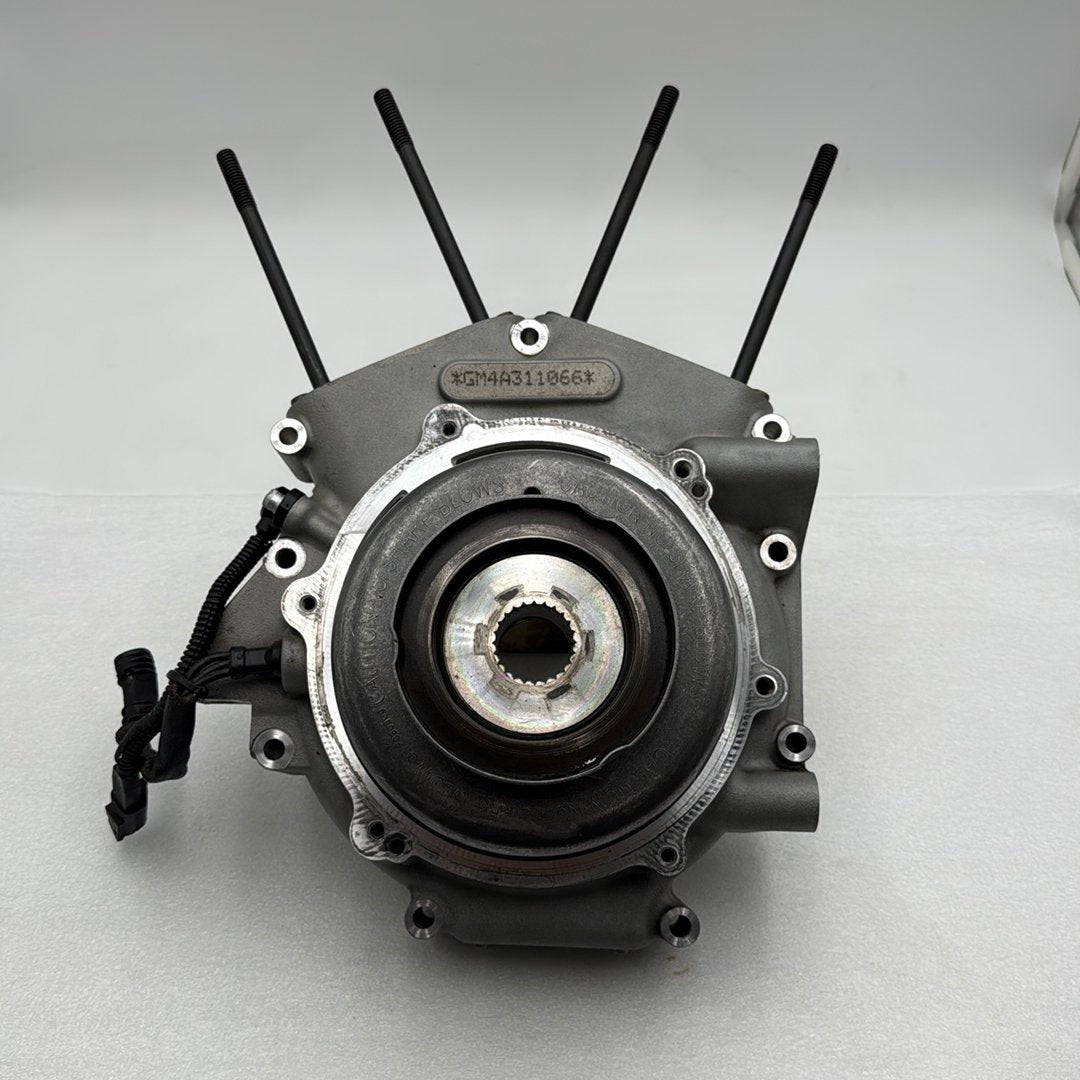 2010 Harley Dyna FXD Super Glide OEM Engine Crankcase Shaft Motor Crank Case