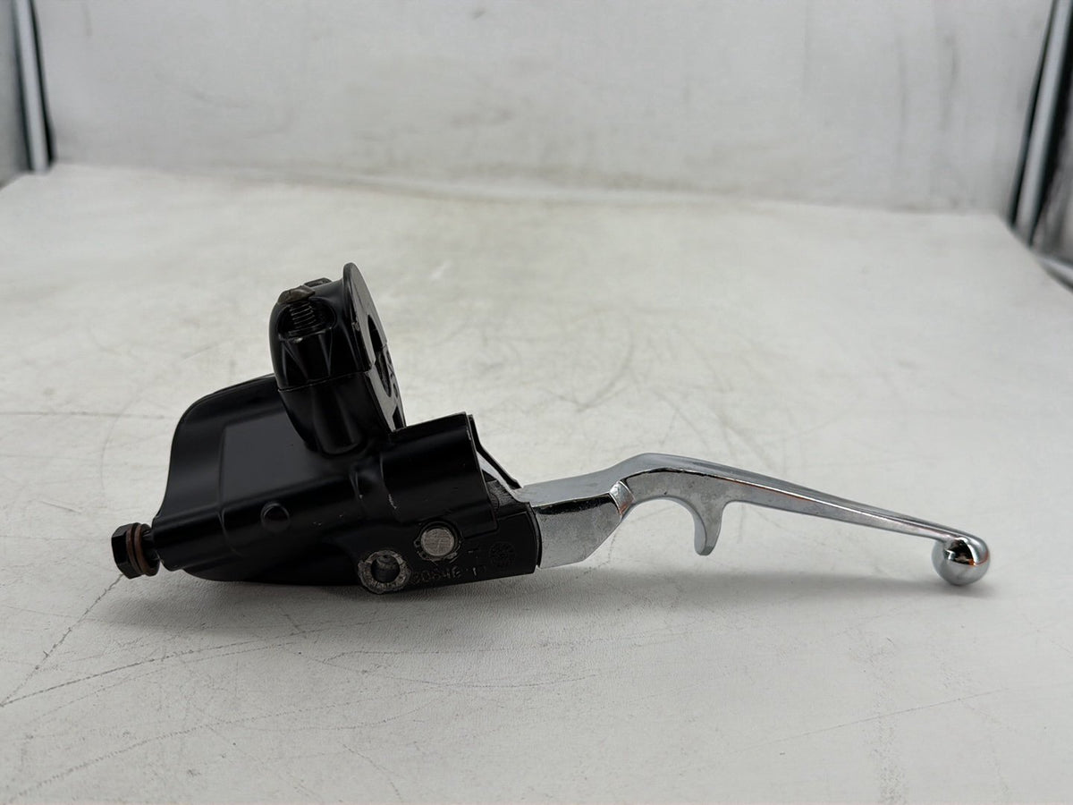 2005 Harley Softail Fat Boy FLSTF OEM Front Right Brake Lever Master Cylinder