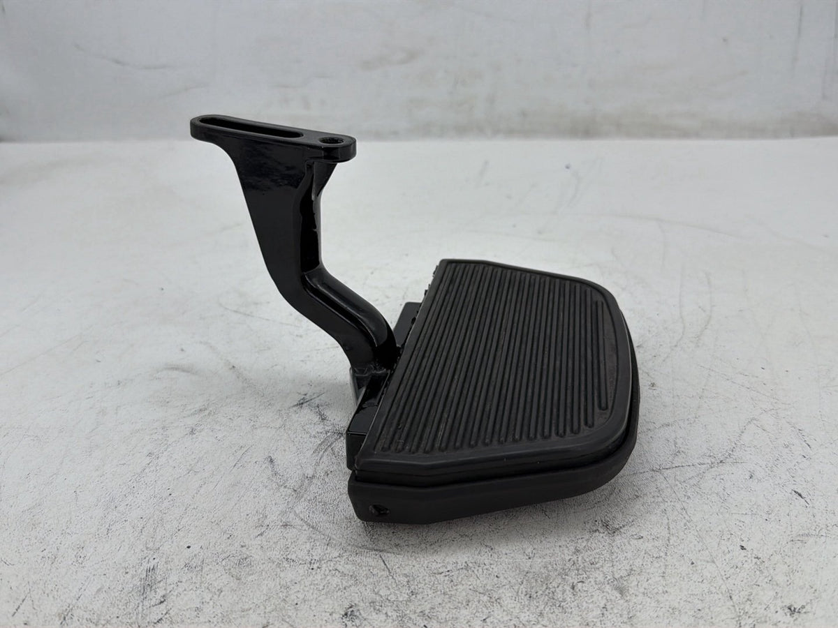 2015 Harley Electra Glide Touring Ultra Low OEM 1 Passenger Floorboard Foot Rest