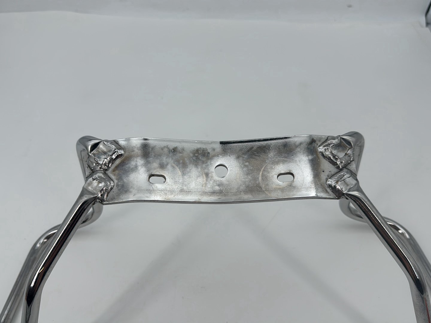 1999 - 2006 Harley-Davidson Touring Electra Glide Classic Rear Passenger Handrail Grab Bar Hand Rail  	91583-99