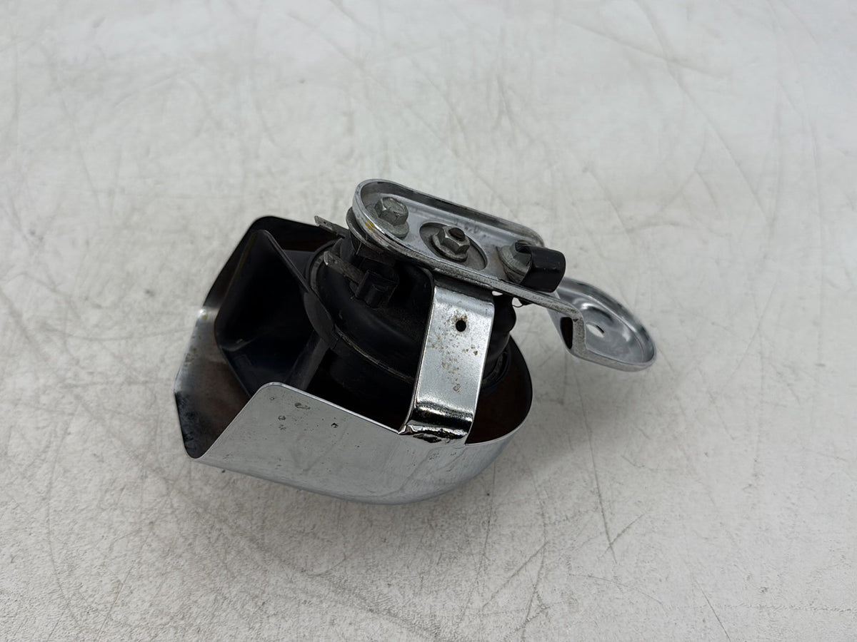 2010 Harley Dyna Fat Bob FXDF OEM Horn Signal Klaxon Chrome Cover