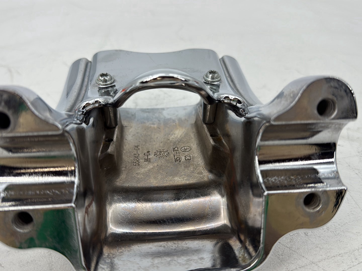 2004 - 2013 Harley-Davidson Sportster 1200 Custom Front Handlebar Riser Top Clamp Chrome 56017-04