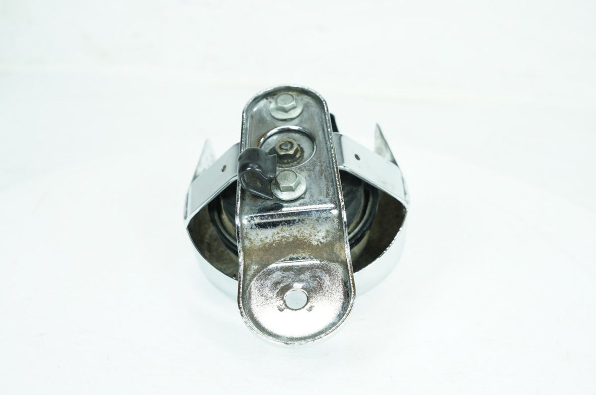 2005 Harley Dyna FXDL Low Rider OEM Horn Signal Klaxon Chrome Cover