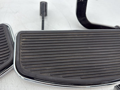 2013 Harley Electra Glide Touring Ultra FLHTCUI OEM Left Right Driver & Pass Floorboard Foot Rest