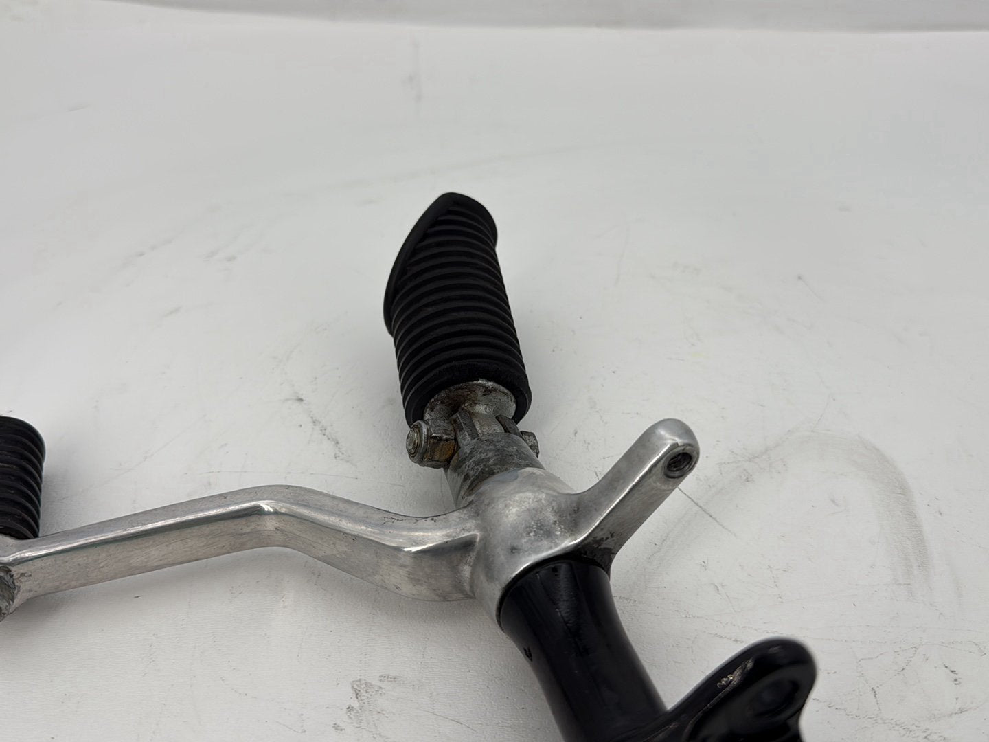 1993 Harley Sportster XLH883H Hugger 883 OEM Left Driver Foot Controls Peg Rest