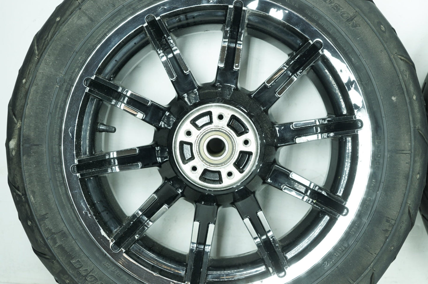 Harley-Davidson Misc  Front Wheel Rim Tire 40900391