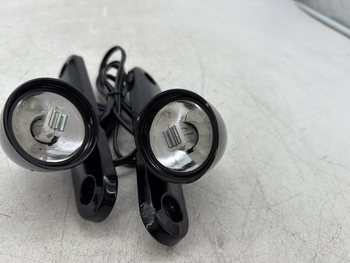 2011 Harley Electra Glide Touring Ultra OEM Front Left Right Turn Signal Indicators