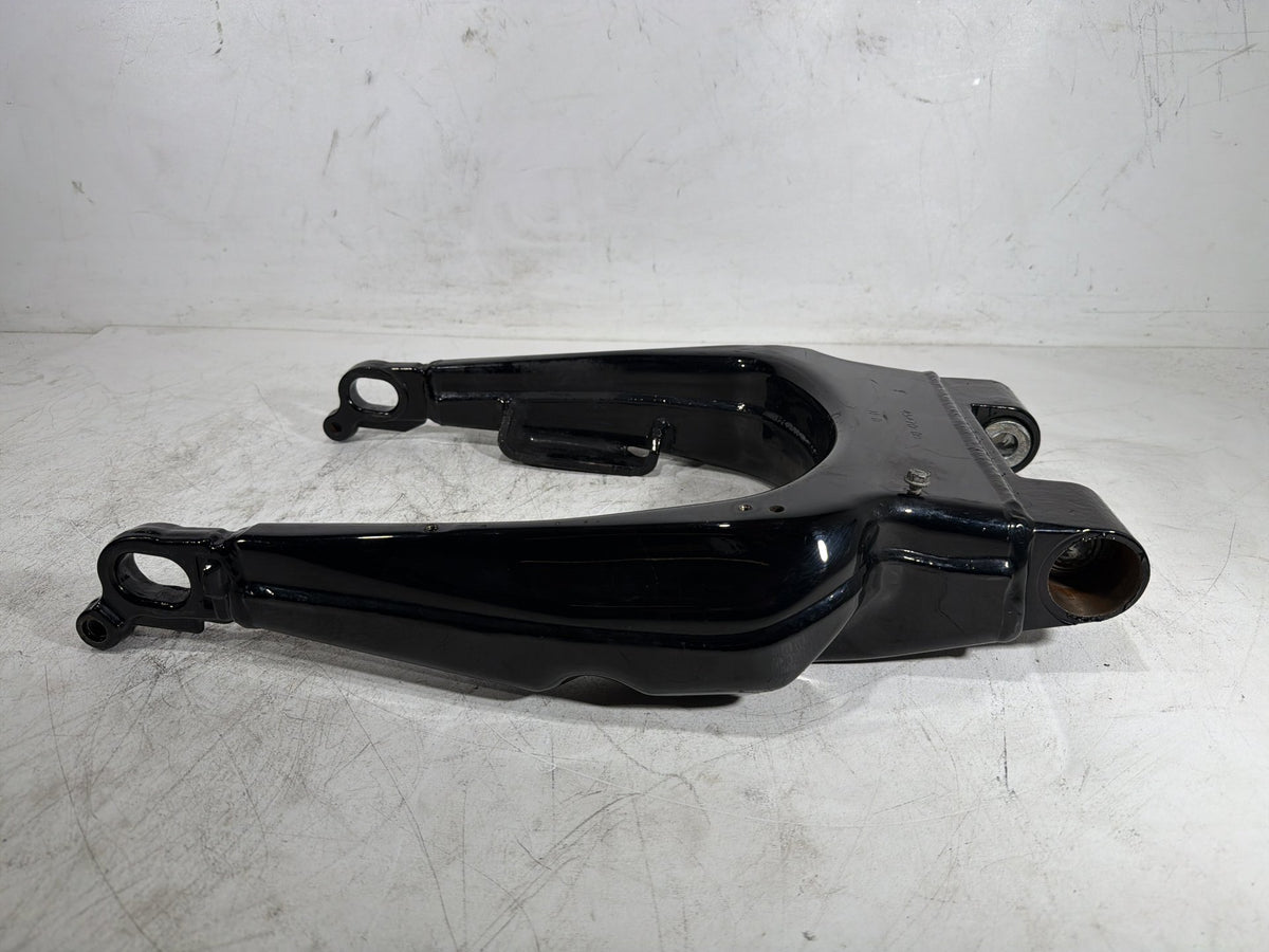 2010 Harley Street Glide Touring FLHX OEM Rear Fork Swingarm Swing Arm