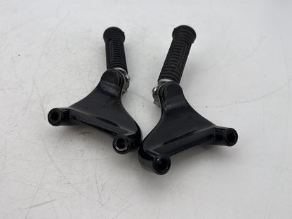 2006 Harley Sportster XL883C 883 Custom OEM Passenger Left & Right Foot Pegs