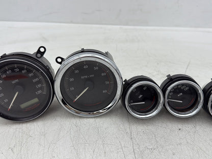 2006 Harley Electra Glide Touring Classic FLHTCI OEM Air Oil Volt Fuel Tacho Speedo Gauges