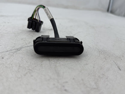 07 Harley Street Glide Touring FLHX OEM Dash Indicator Lamp Wire Plug 68789-96A