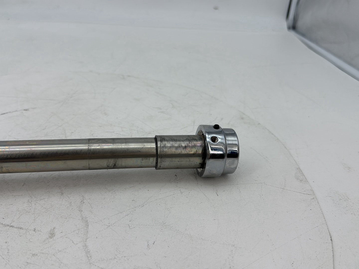 2007 - 2012 Harley-Davidson Touring Electra Glide Ultra Front Wheel Axle Bolt Shaft 41547-07A