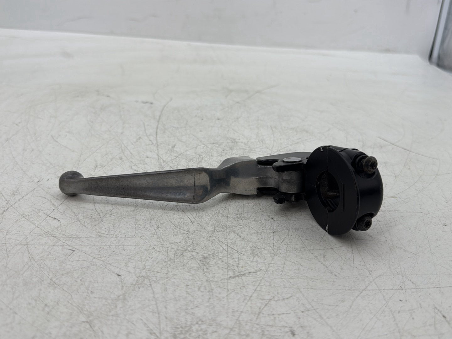 2006 Harley Electra Glide Touring Classic FLHTCI OEM Front Left Hand Clutch Control Lever
