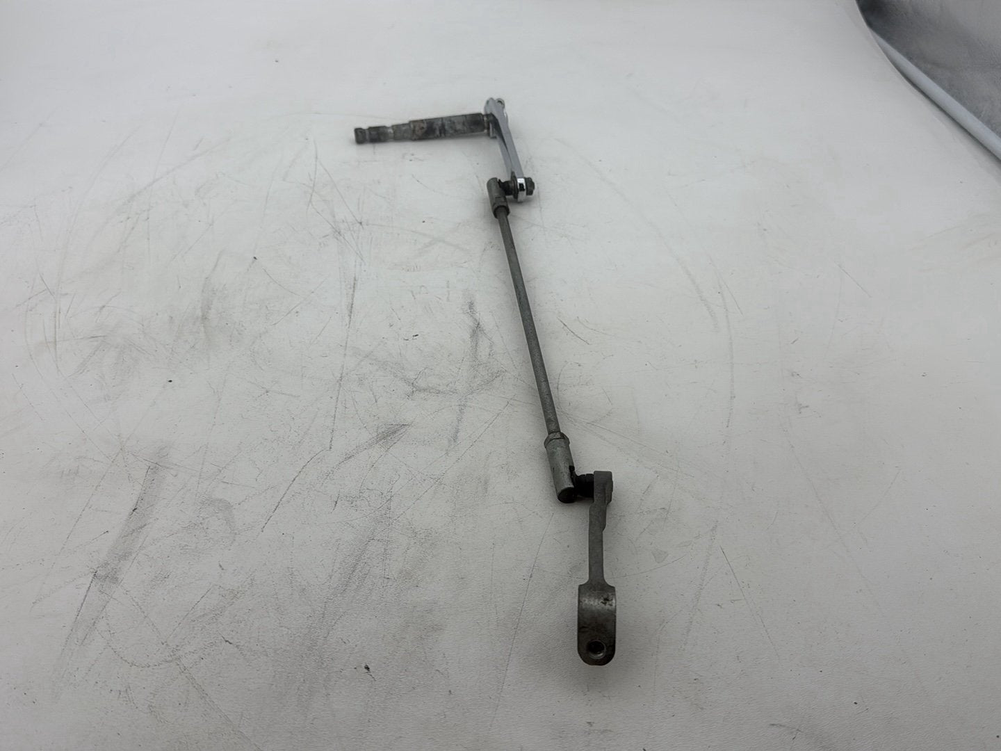 2011 Harley Electra Glide Ultra FLHTK OEM Gear Shifter Lever w/ Rod linkage