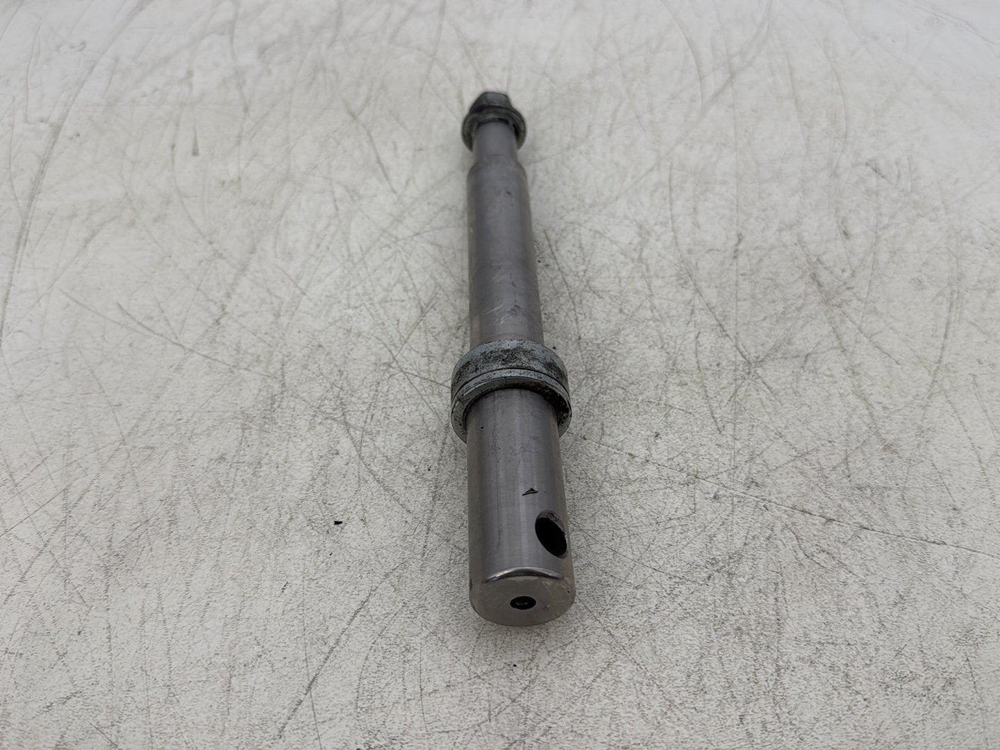 2004 Harley Dyna Super Glide FXDI OEM Front Wheel Axle Bolt Shaft