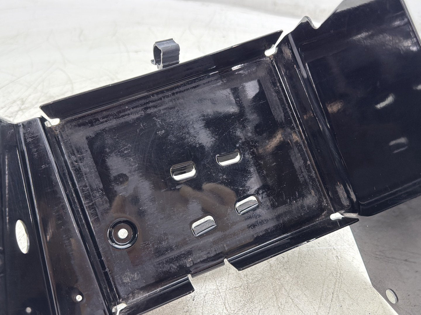 2006 Harley Road King Touring FLHRCI Classic OEM Battery Tray Bracket Holder Carrier