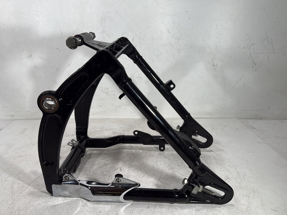 2003 Harley Softail Deuce FXSTD OEM Rear Fork Swingarm Swing Arm