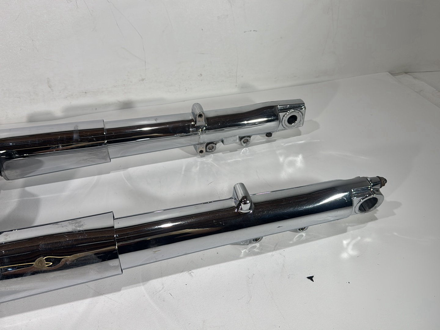 2003 Harley Electra Glide Touring Ultra FLHTCUI OEM Front Triple Tree Set & LH RH Fork Legs Sliders